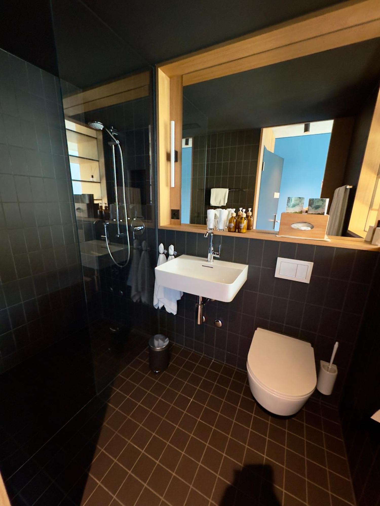 54 Hochgenuss Hotel Schattdorf Luaran gambar