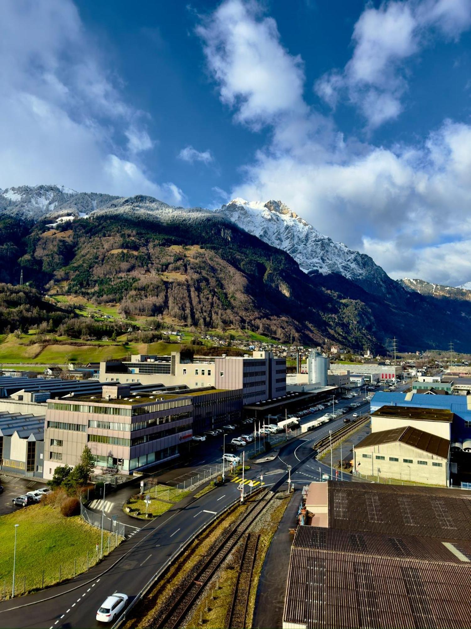 54 Hochgenuss Hotel Schattdorf Luaran gambar